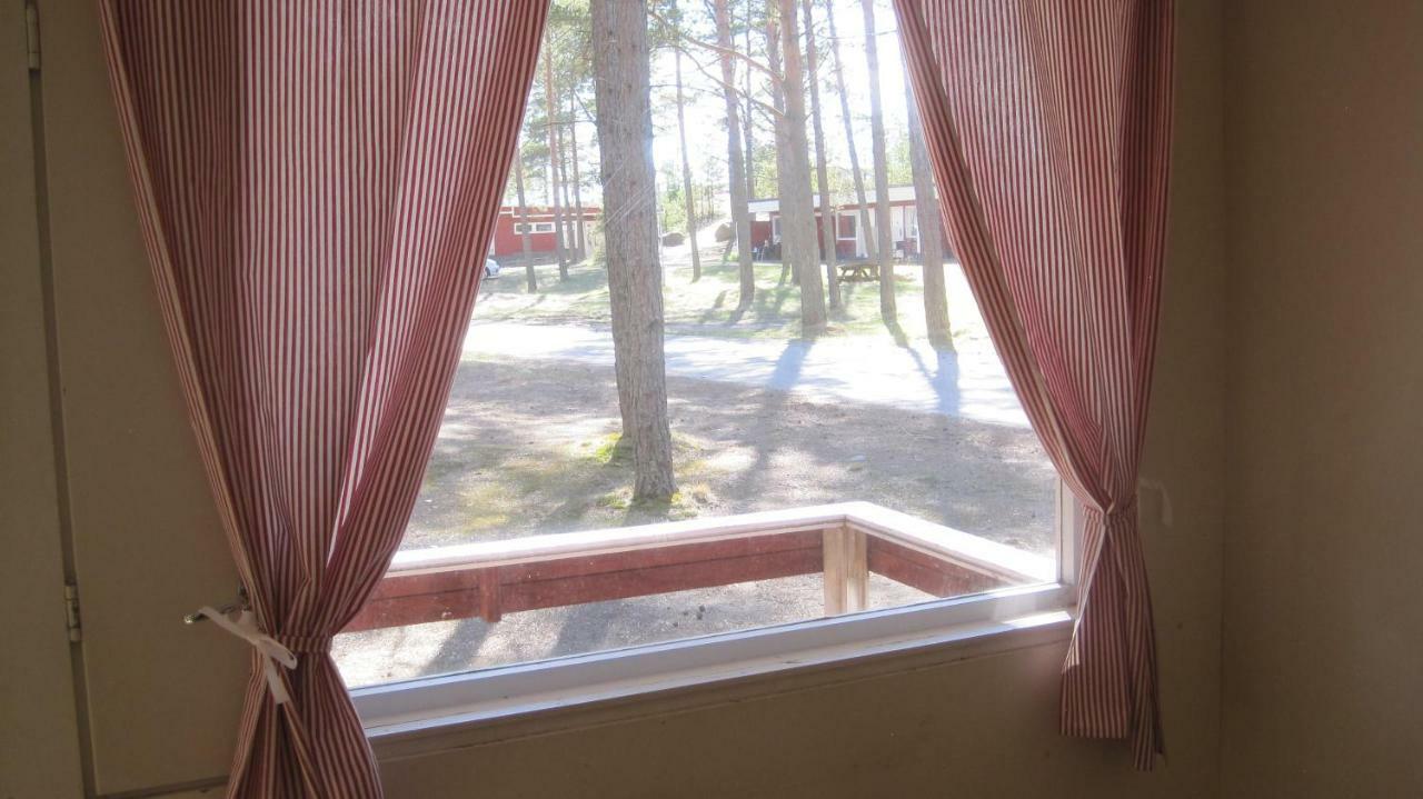 Hôtel Rantakallan Leirintamokit à Kalajoki Extérieur photo